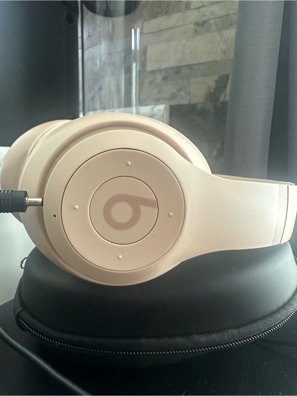 Beats by Dre Over-Ear Headphones in Gray/Black